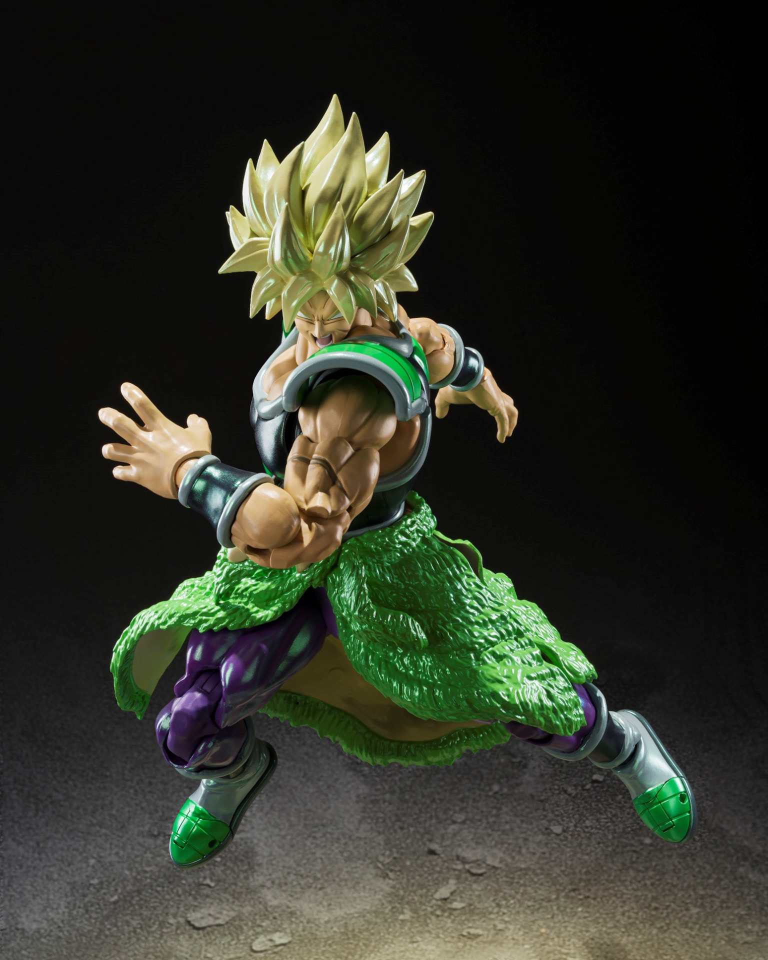 North America Info] Exclusive Broly Figure from TAMASHII NATIONS